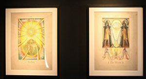 Aleister Crowley (1875-1947) und Frieda Harris (1877-1962), Tarotkarten-Entwürfe, 1938-43, Installationsfoto: Alexandra Matzner.