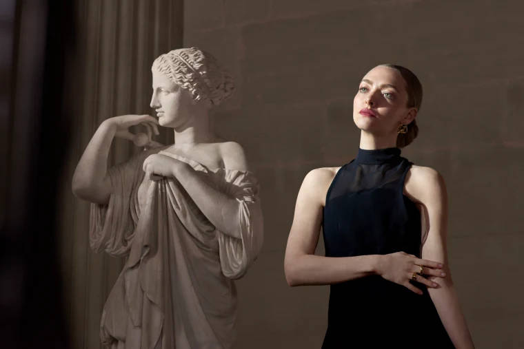 Amanda Seyfried für Lancôme x Louvre (Foto Courtesy Lancôme)