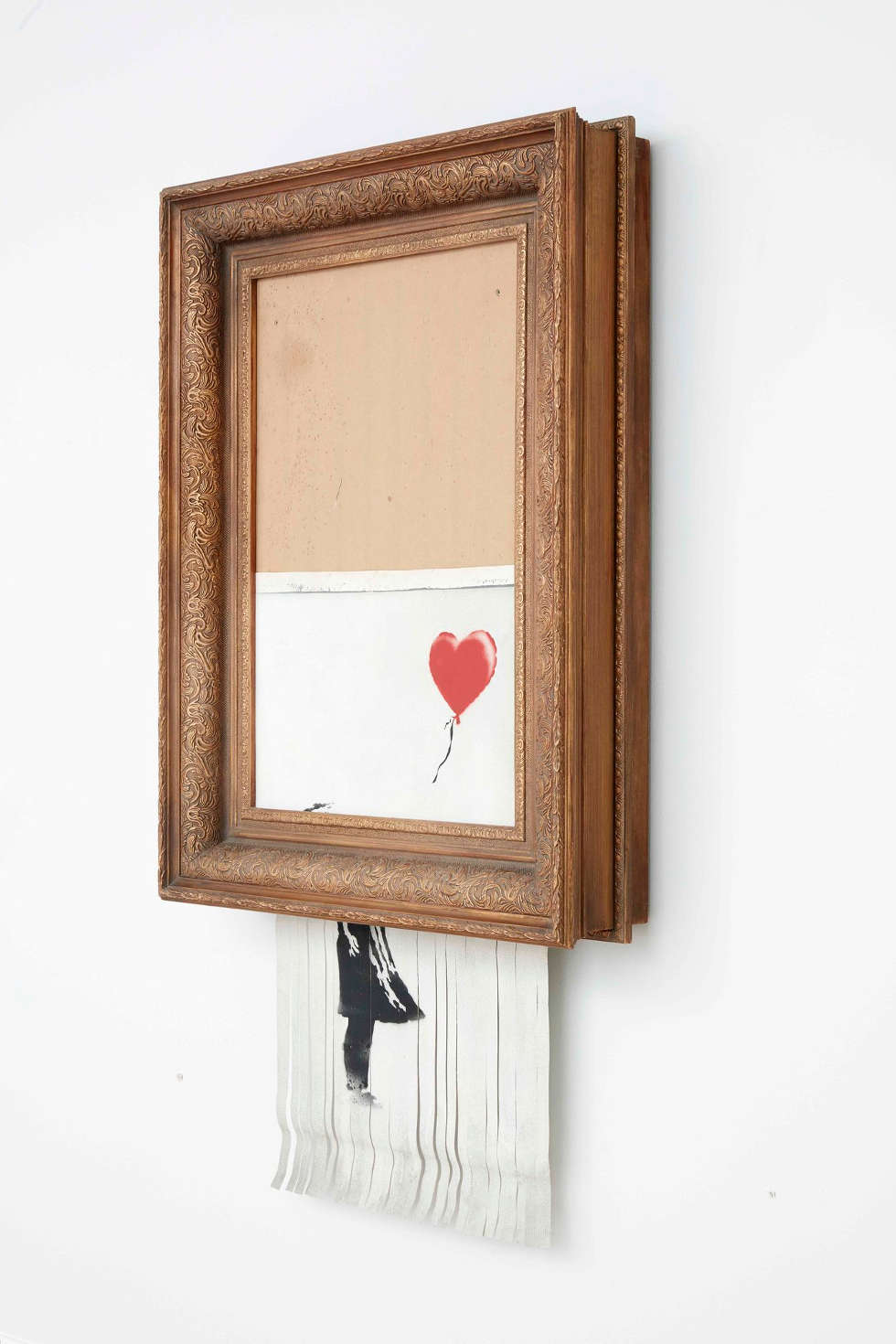 Banksy, Love Is in the Bin, 2018, Sprayfarbe und Acryl auf Leinwand, 142 x 78 x 18 cm, Privatsammlung, Foto: Sotheby’s, © Banksy