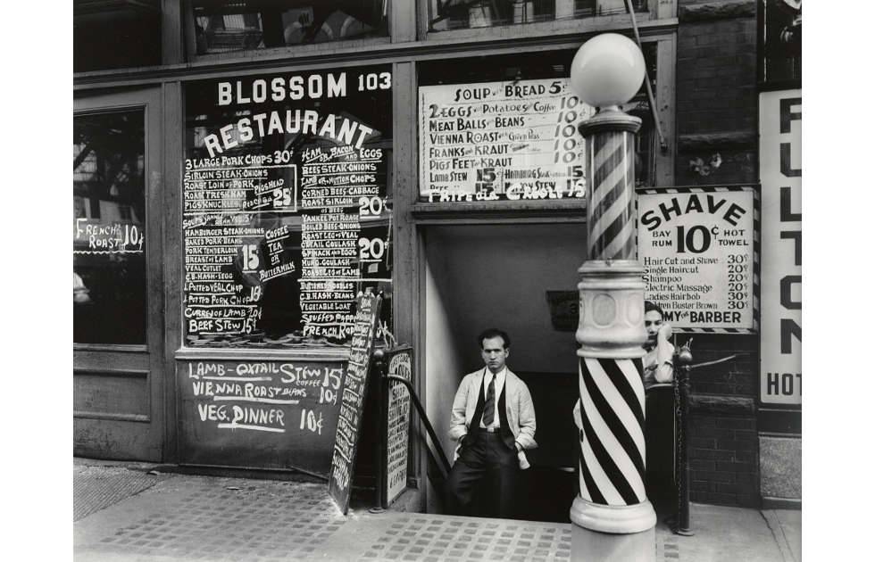 Berenice Abbott, Blossom Restaurant, 103 Bowery, Manhattan. October 24, 1935 © Berenice Abbott Archive
