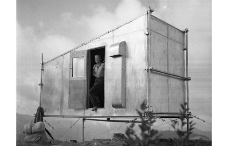 Charlotte Perriand im Refuge Bivouac, 1937, © Archives Charlotte Perriand.