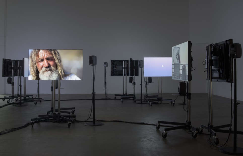 Gerard Byrne, A Visibility Matrix, 2018, Ausstellungsansicht Douglas Hyde Gallery, Dublin, Foto Louis Haugh