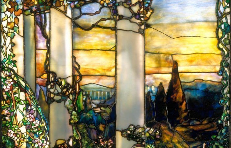 Louis Comfort Tiffany, Hinds House Window, Detail, um 1900, Glasfenster, 227.3 x 114.3 cm (Cleveland Museum of Art, Gift of Mrs. Robert M. Fallon 1966.432)