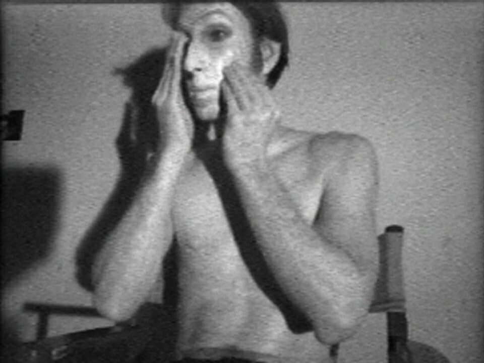 Bruce Nauman, Flesh to White to Black to Flesh, 1968, Film Still, Courtesy Electronic Arts Intermix (EAI), New York © VG Bild-Kunst, Bonn 2016