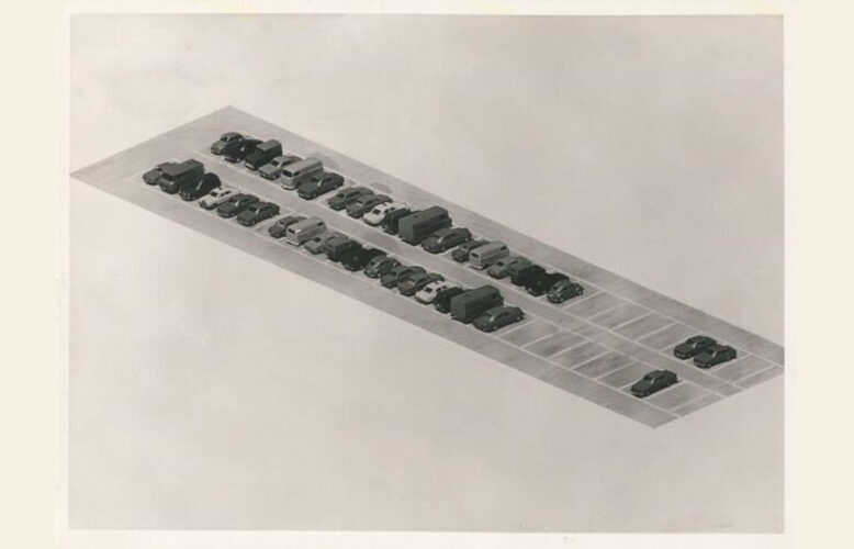 Thomas Bayrle, Autos (Modul), 1976 (Courtesy Thomas Bayrle und neugerriemschneider, Berlin Foto: Wolfgang Günzel)