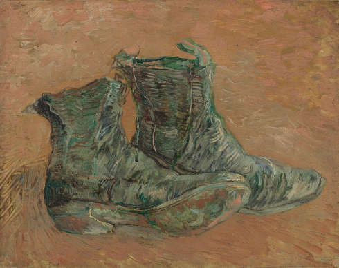 Vincent van Gogh, Schuhe, Paris, Januar–Februar 1887, Öl/Karton, 32.7 cm x 40.8 cm (Van Gogh Museum, Amsterdam (Vincent van Gogh Foundation)