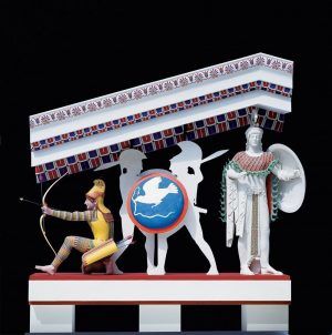 Skulpturen aus dem Westgiebel des Aphaia-Tempels von Ägina, Farbig gefasste Teilrekonstruktion im Maßstab 1:1, Originale: aus Ägina (Griechenland), Marmor, um 500/490 oder nach 480 v. Chr., München, Glyptothek, Rekonstruktionen: Stiftung Archäologie (Bogenschütze „Paris“: Stiftung Archäologie & Universität Heidelberg) (Rekonstruktion Brinkmann & Brinkmann) © München, Stiftung Archäologie, Foto: Vinzenz Brinkmann