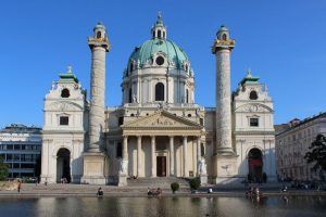 Karlskirche von Johann Bernhard Fischer von Erlach, Grundsteinlegung 4. Februar 1716 durch den Kaiser, 1737 Weihe des Hochaltars, Foto: Alexandra Matzner.