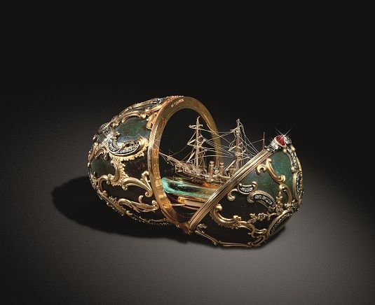 Carl Fabergé, Osterei mit Modell des Kreuzers „Pamjat Asowa, © The Moscow Kremlin State Historical and Cultural Museum and Heritage Site.