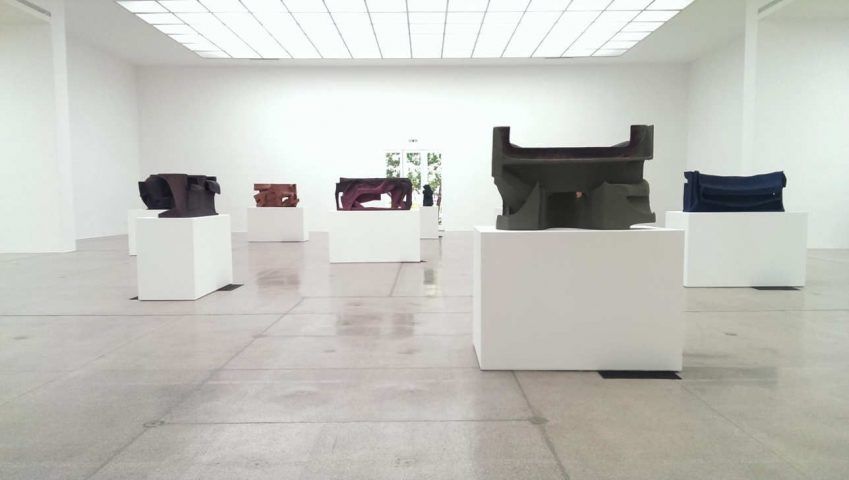 Vincet Fecteau im Sommer 2016 in Wien, Installationsansicht in der Secession: © Alexandra Matzner.