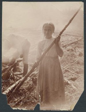 Eero Järnefelt, Fotografie von Johanna Kokkonen modelling for the young.