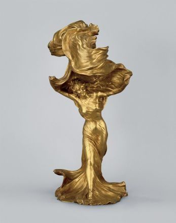 Raoul Larche (1860 – 1912), Lampe „Loïe Fuller“ um 1901, Ausführung Gießerei Siot-Décauville, Paris, Vergoldete Bronze