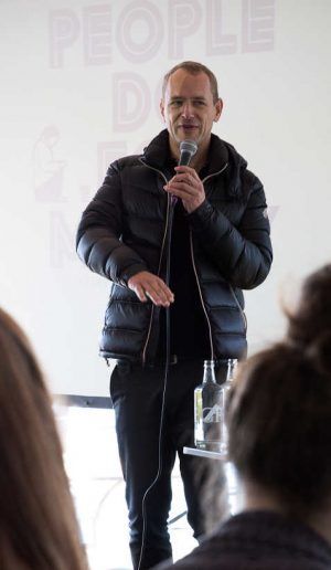 Christian Jankowski, Kurator Manifesta 11 anlässlich der Pressekonferenz am 29.9.2015 im Seebad Enge, Zürich Foto (c) Baumgartner