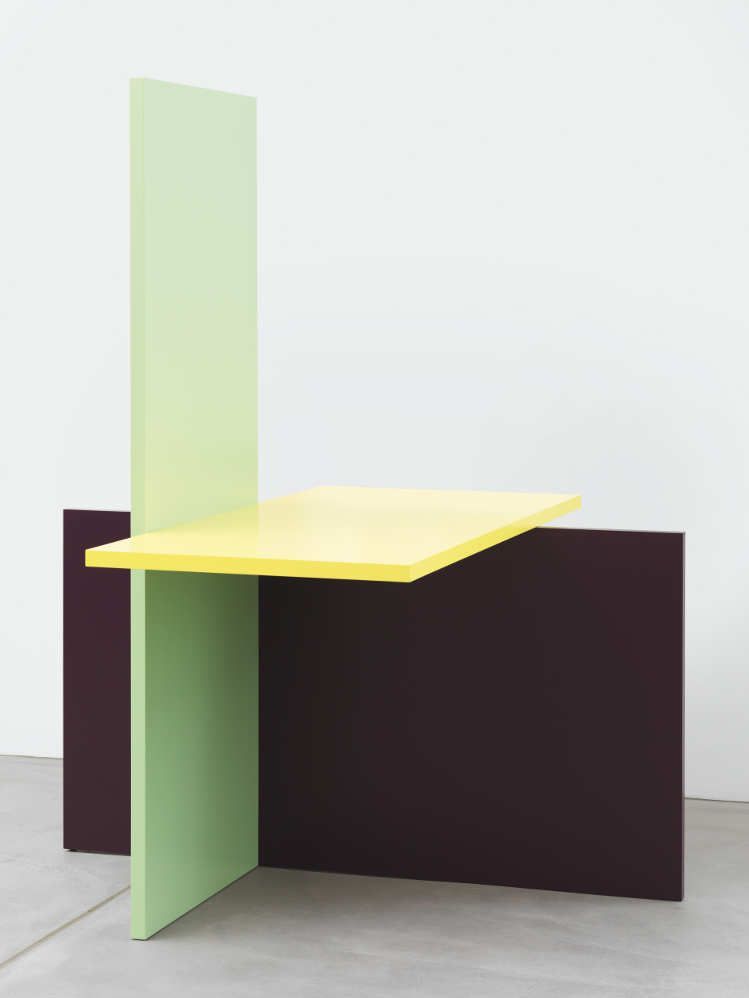 Kunst zwischen Fläche & Raum: skulpturale Malerei, malerische Skulptur