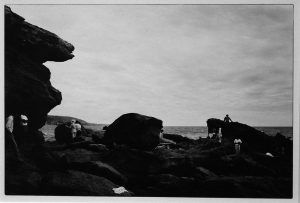 Lewis Baltz, The Prototype Works, Laguna Beach, 1969, Silbergelatinepapier, Privatsammlung, Installationsansicht der Albertina „Lewis Baltz“ 2013, Foto: Alexandra Matzner.