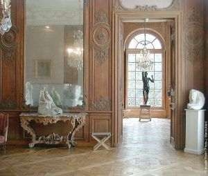 Musée Rodin, Installationsansicht mit "Das eherne Zeitalter" © Musée Rodin, Foto: Alexandra Matzner.