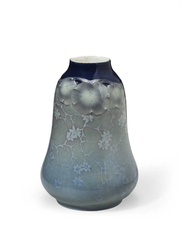 Rörstrand, Vase (blau), um 1899, Entwurf Alf Wallander, H 30.5 cm.