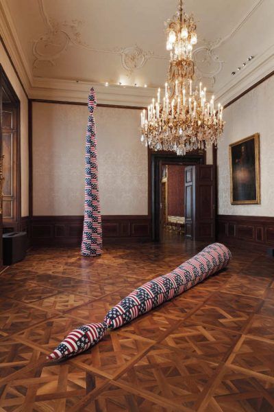 Sterling Ruby, CANDLE (6127), 2015 & CANDLE (5650), 2015, Installationsansicht Winterpalais 2016 © Belvedere, Wien.