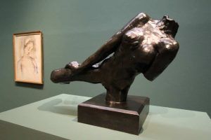 Auguste Rodin, Fliegende Figur, um 1890/91 (Museum der Moderne Salzburg – Dauerleihgabe der Kasser Foundation), Ausstellungsansicht Leopold Museum 2016, Foto: Alexandra Matzner
